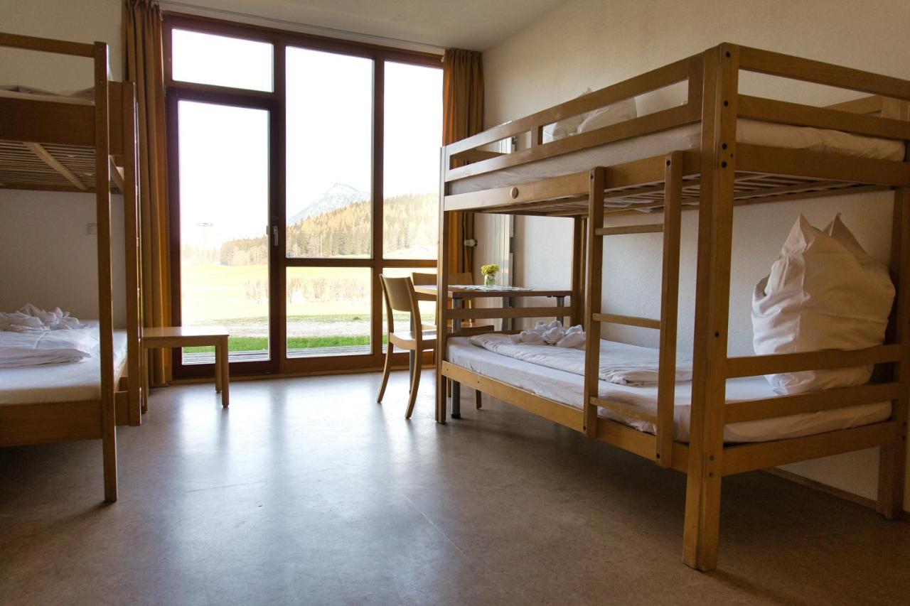 Vierbettzimmer mit Gemeinschaftsbad