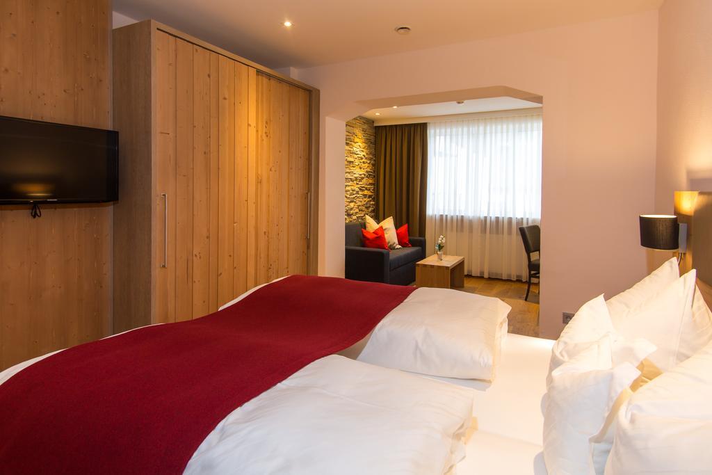 Junior Suite,664147908:JPEG